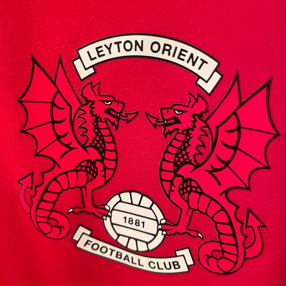 NB Leyton Orient Red Frontline Heroes 20-21 Home Kit “Sponsored" by Harry Kane - Picture 3 of 5
